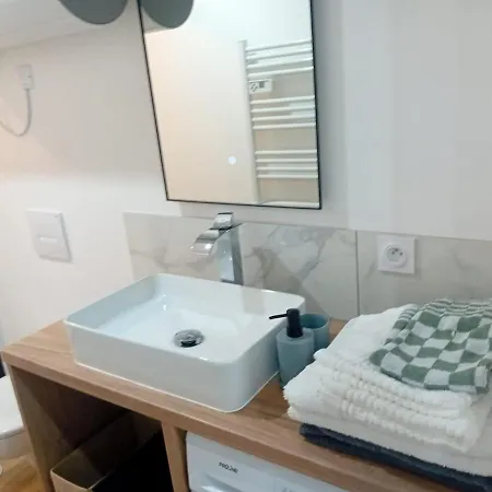L Urbain - Centre - Confortable - Climatise Apartman *