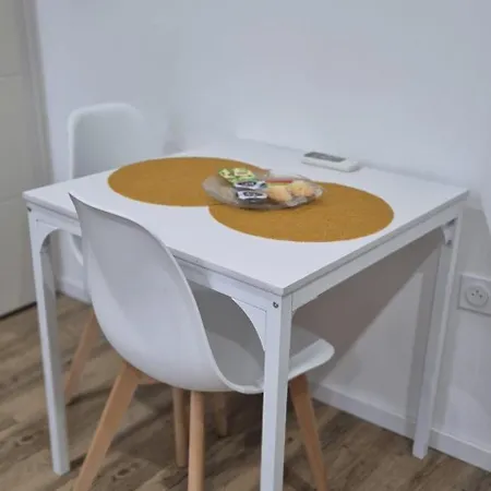 L Urbain - Centre - Confortable - Climatise Lejlighed