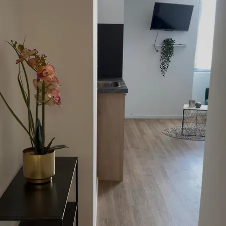 Apartman L Urbain - Centre - Confortable - Climatise Montluçon